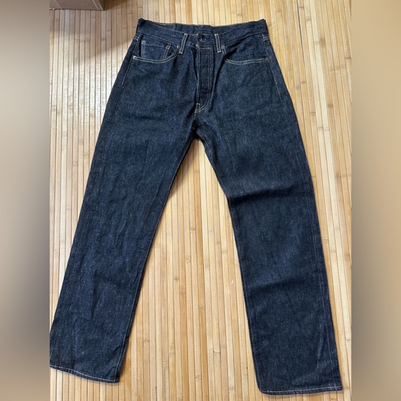 LEVIS 501- 32x32 button fly 100% cotton dark blue/rigid. - Picture 3 of 8